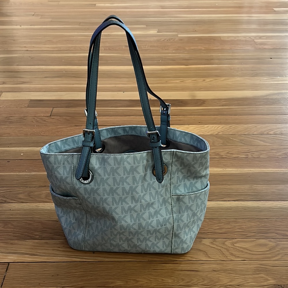 Used Michael Kors blue signature tote medium bag
